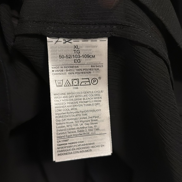 Black Banana Republic blouse xl with ruffle trim and tie front - Picture 4 of 5